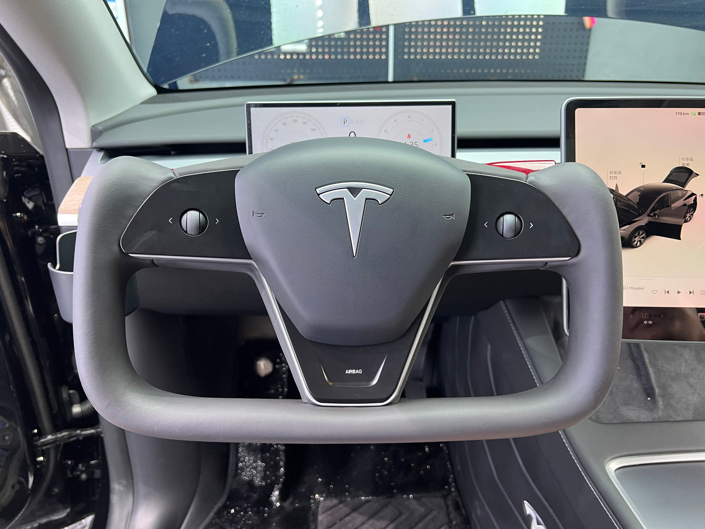 New Yoke Steering Wheel for Tesla Model 3/Y